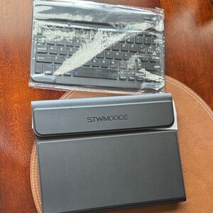 IPAD CASE AND Black Keyboard  Set